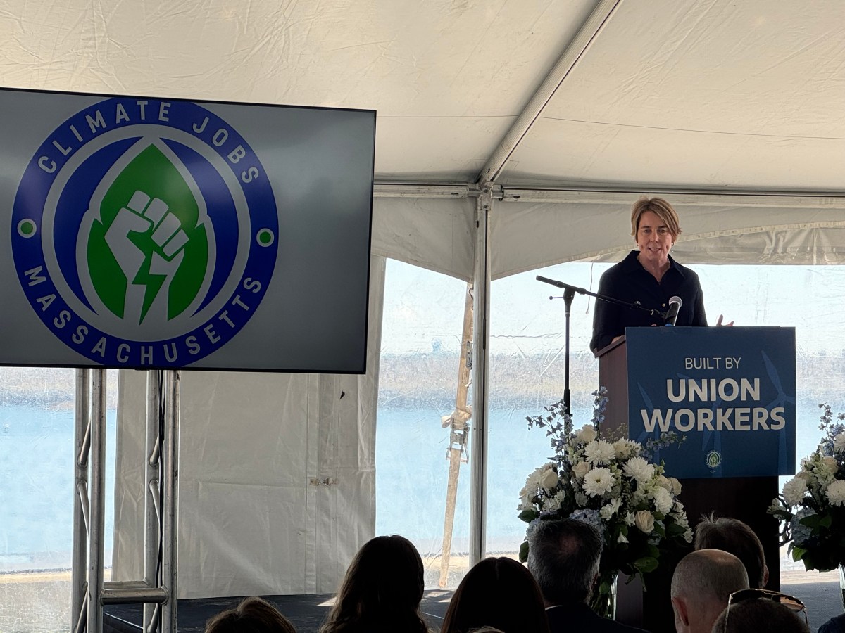 In New Bedford, Healey celebrates completion of Vineyard Wind project as the company faces financial disputes