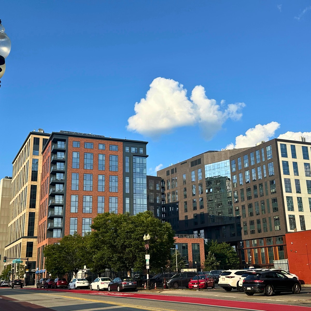 Tax credits expected to turn old offices into 860 rental units
