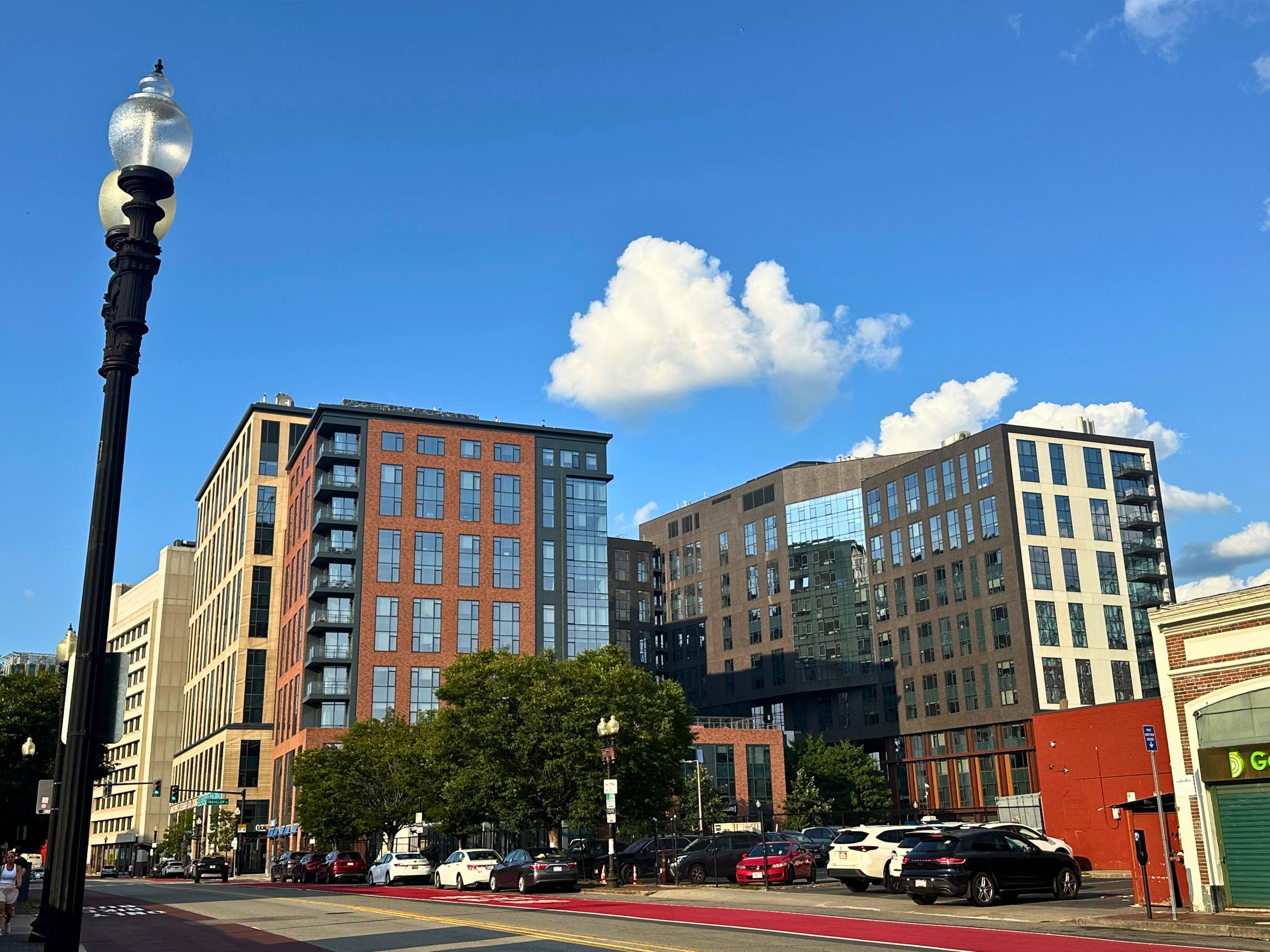Tax credits expected to turn old offices into 860 rental units